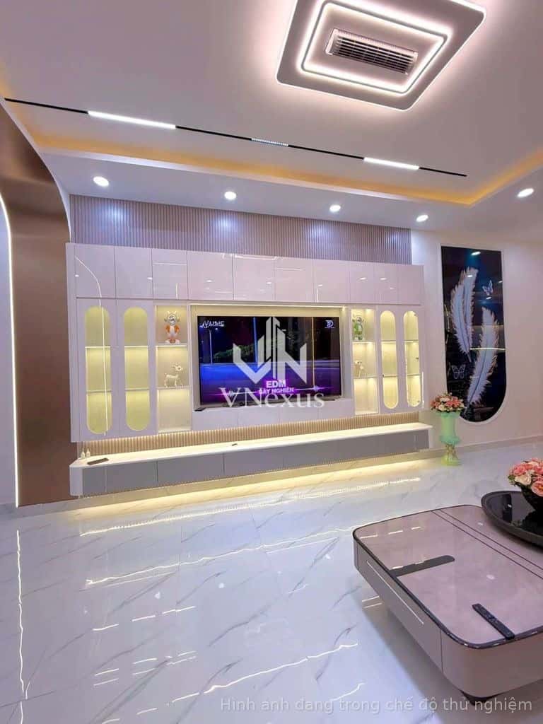 chính chủ bán nhà shr xe hơi đậu trước nhà