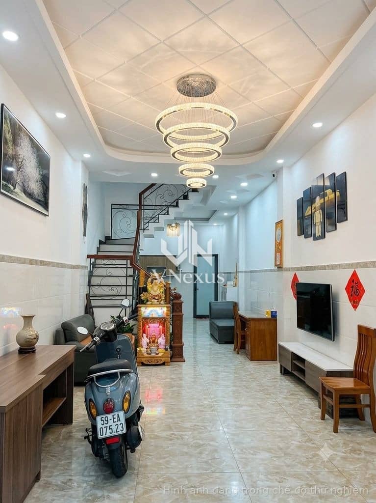 Bán nhà HXH 10m Thoại Ngọc Hầu, q. Tân Phú, 4x18m, 3 Lầu, giá 10,5 tỷ – ảnh chính